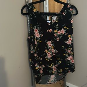 Old Navy black / floral sleeveless top